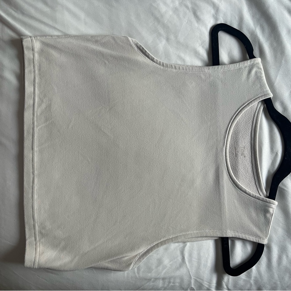 Women's White Sleeveless Top